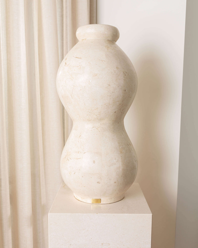 Dana Vase, Natural White