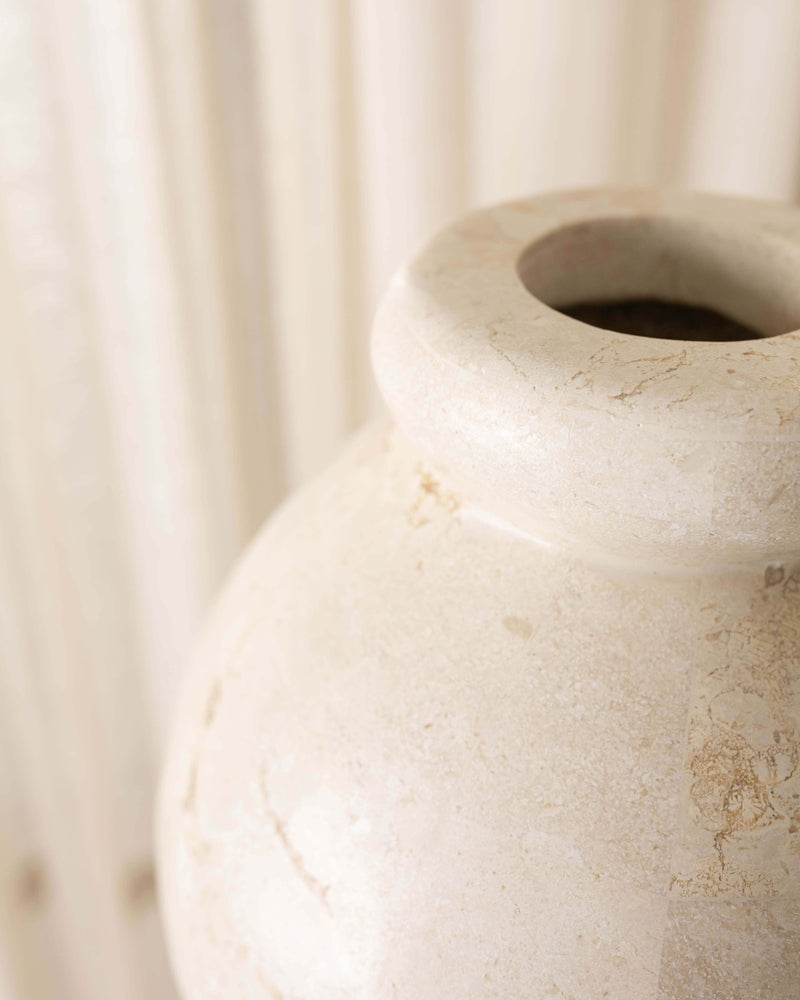 Dana Vase, Natural White