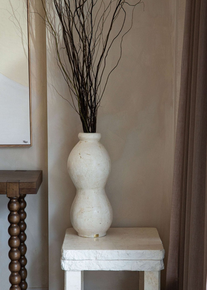 Dana Vase, Natural White