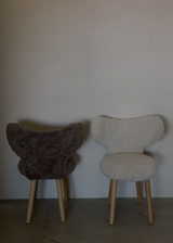 MAZO WNG Chair, Natural Oiled Oak / Sheepskin Sahara