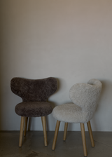 MAZO WNG Chair, Natural Oiled Oak / Sheepskin Sahara
