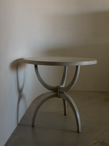 Dori Niche Table