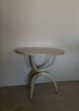 Dori Niche Table