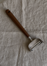 Vegetable and Fruit Peeler