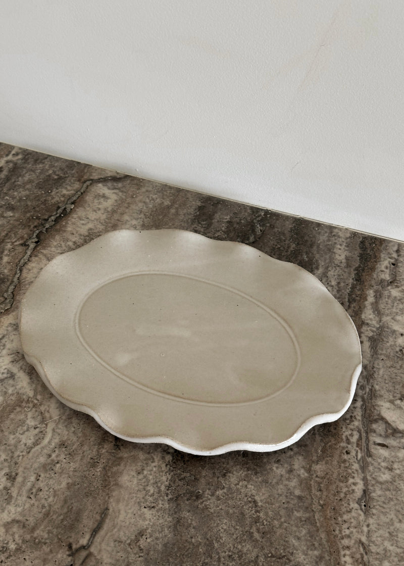 Ruffle Edge Platter