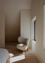 MAZO TMBO Lounge Chair, Natural Oiled Oak / Sheepskin Moonlight