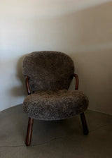Clam Chair, Sheepskin Sahara / Walnut