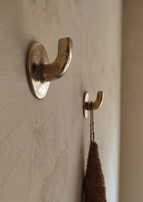 Towel Hook No.8 Unlacquered Brass