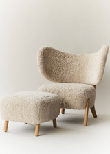 MAZO TMBO Lounge Chair, Natural Oiled Oak / Sheepskin Moonlight