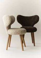 MAZO WNG Chair, Natural Oiled Oak / Sheepskin Moonlight