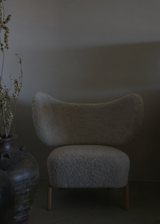 MAZO TMBO Lounge Chair, Natural Oiled Oak / Sheepskin Moonlight
