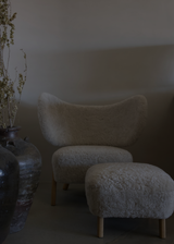 MAZO TMBO Lounge Chair, Natural Oiled Oak / Sheepskin Moonlight
