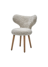 MAZO WNG Chair, Natural Oiled Oak / Sheepskin Moonlight