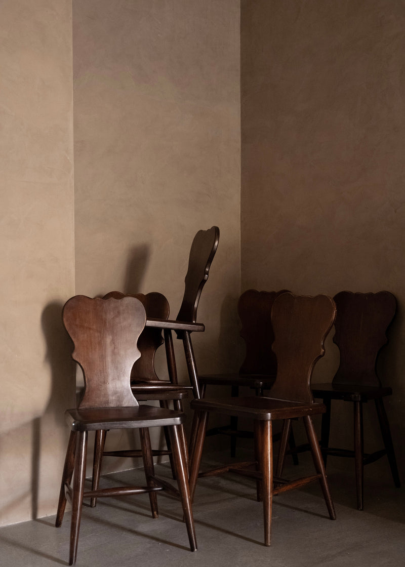 Set Of Six Dining Chairs in Original Patina – Lolointeriors