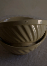 Vintage Ridge Bowl
