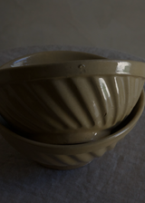 Vintage Ridge Bowl