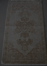 Taspinad Vintage Turkish Rug, 1’8” x 3’2”