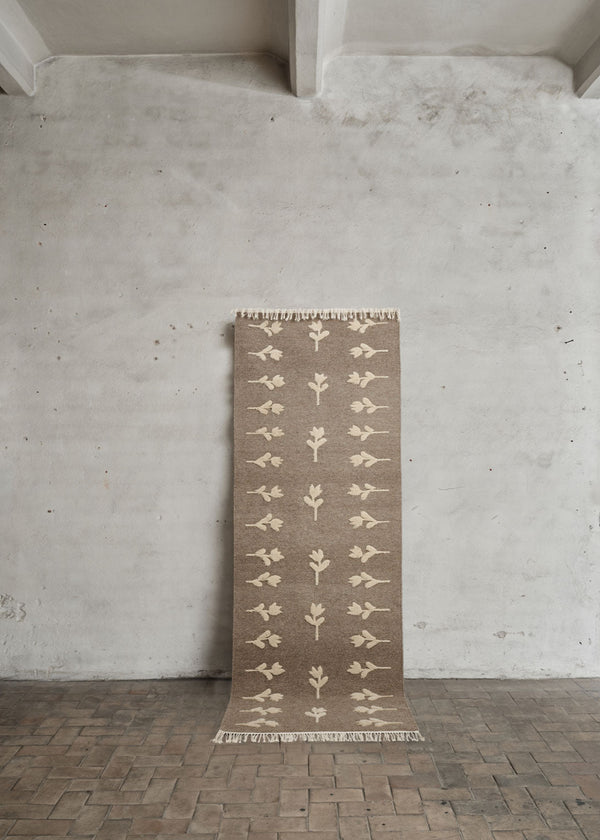 Colonnade no.9 - 2.8' x 7.9'